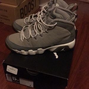 Air Jordan 9